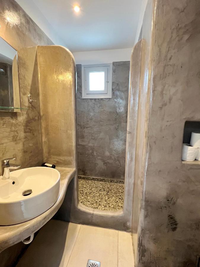 White Lily Suites & Lofts - Adults Only 16 Plus Perivolos  Exterior foto